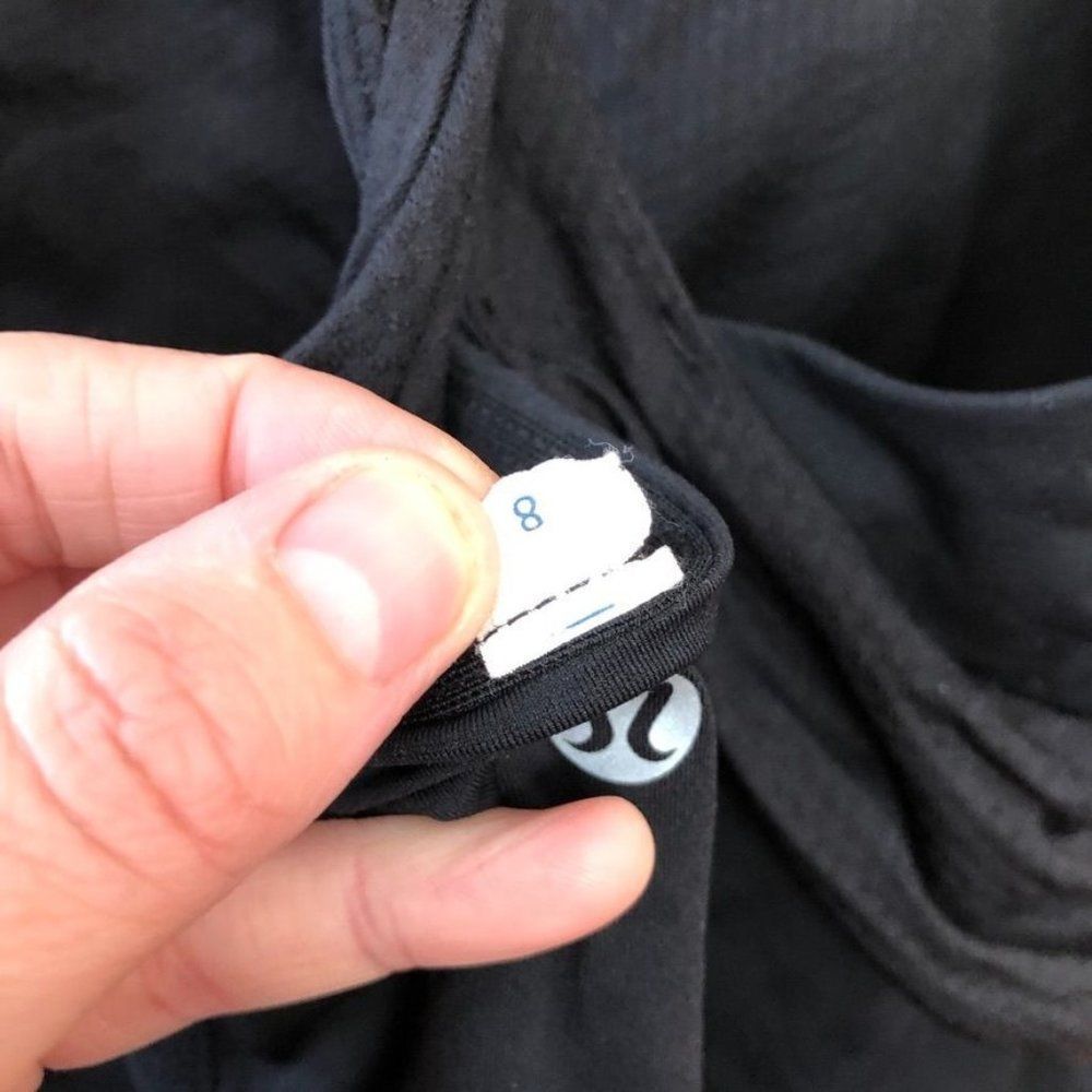 Lululemon 8 Black Adjustable Bra Tank Top - Picture 5 of 8